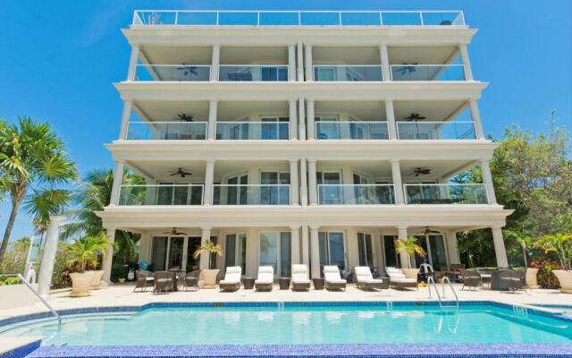 Sea Breeze, Grand Cayman
