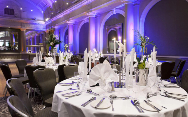 The Met Hotel