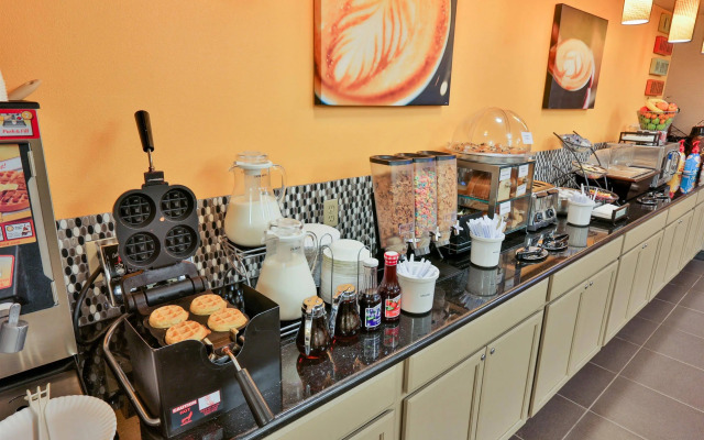 Best Western Plus The Four Corners Inn