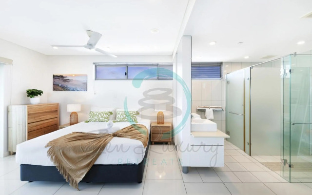 ZEN BY THE WATER - Darwin's Premier Ocean View Family Retreat