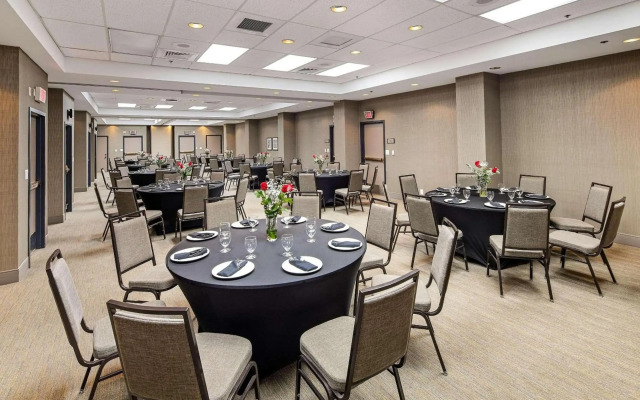 Country Inn & Suites by Radisson, San Diego North, CA
