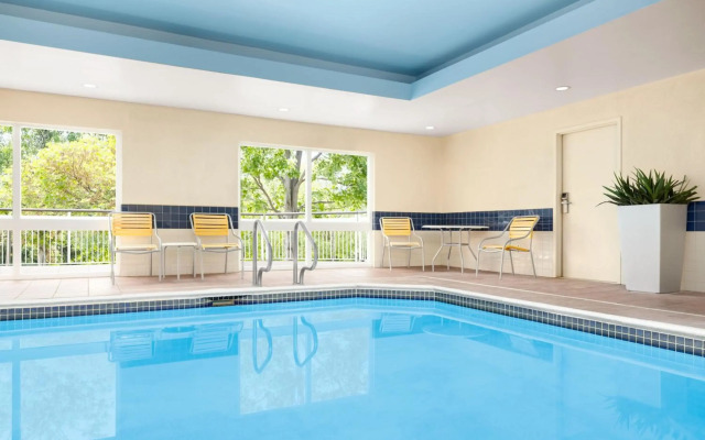 Fairfield Inn By Marriott Concord
