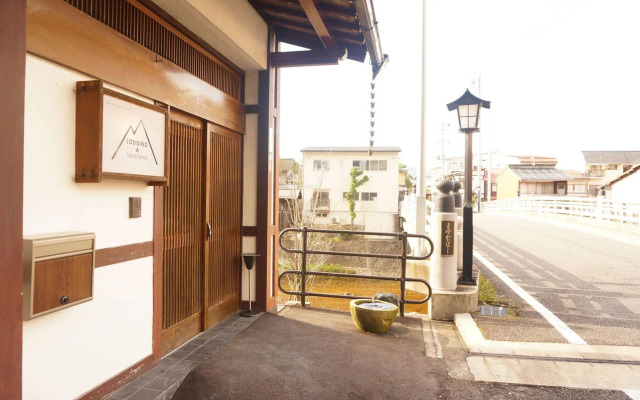 Lodging A Takayama