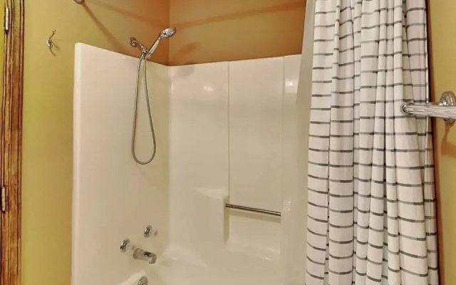 Innsbrook #254 by Ruidoso Vacation Rentals
