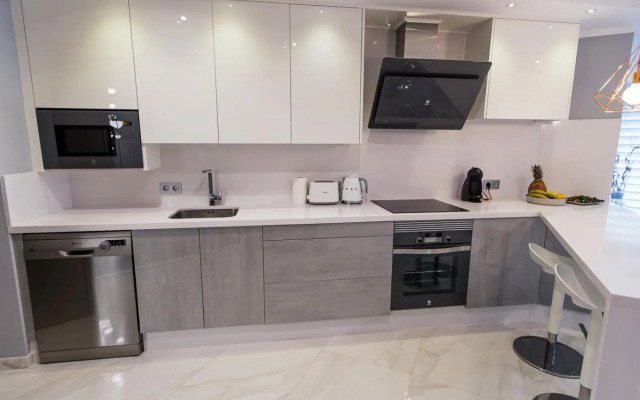 Luxury 2 bedroom apartment in Los Cristianos