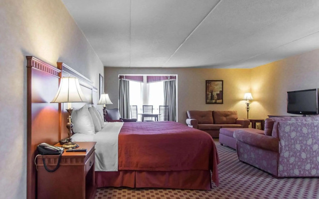 Quality Inn & Suites Bay Front
