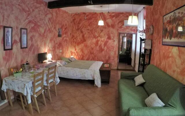 Maria De La Merce Apartment