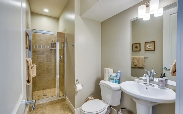 Moab Vacation Rental: Pool & Hot Tub Access!