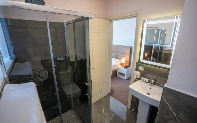 Hotel Emigranti 2