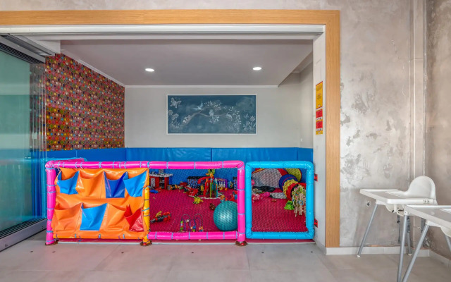 Christina Beach Hotel