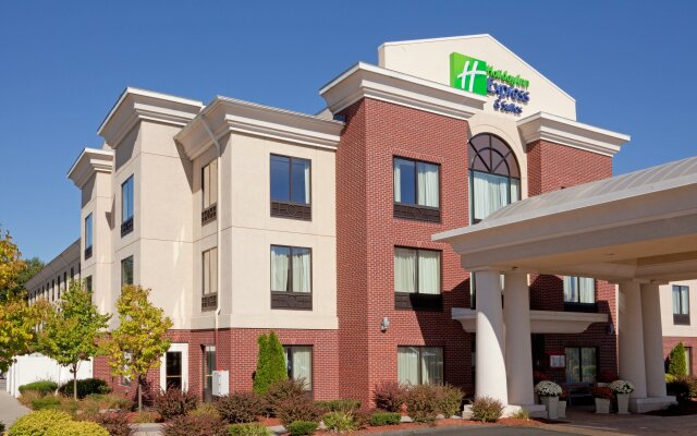 Holiday Inn Express Hotel & Suites Manchester Airport, an IHG Hotel