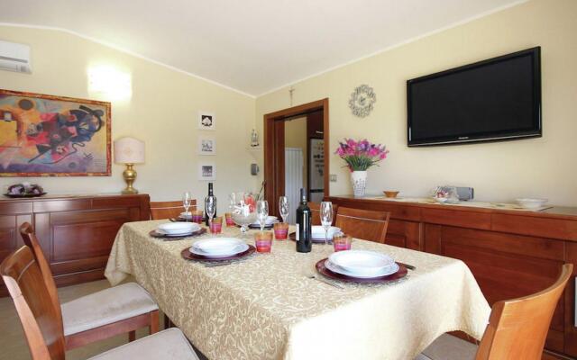 villa with private pool and air conditioning