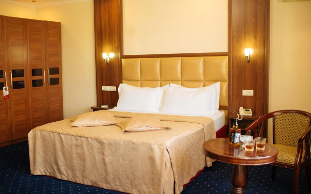 Dostyk Hotel