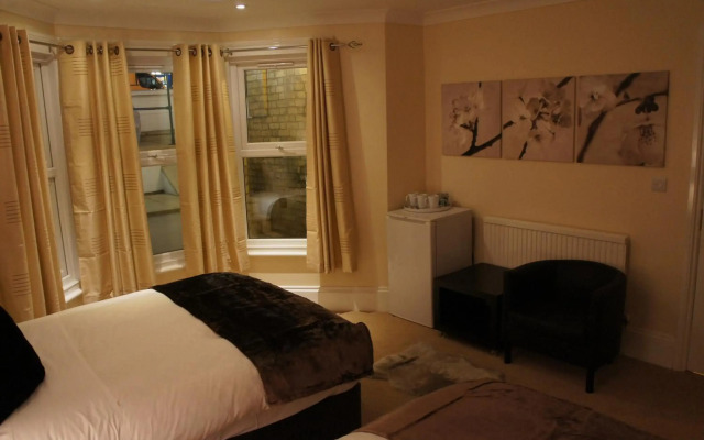 Sapphire Hotel