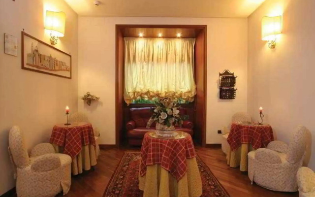 Hotel Suite Ares