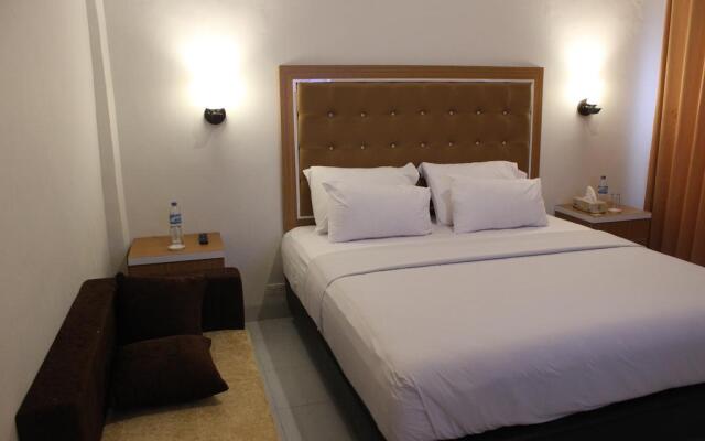Pesona Bay Sea View Hotel