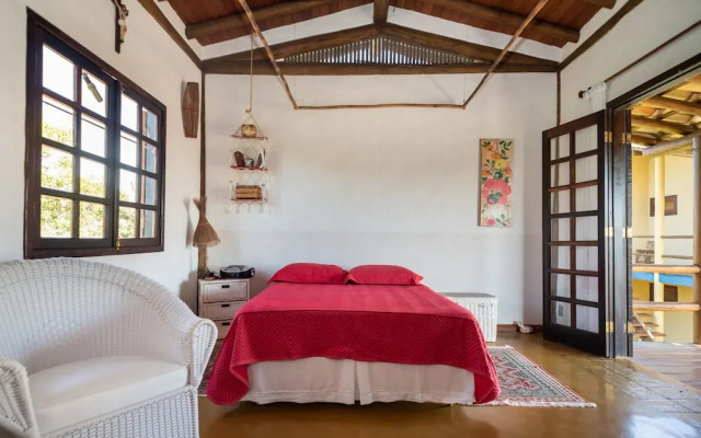 Em condomínio fechado com segurança: Vila do Outeiro