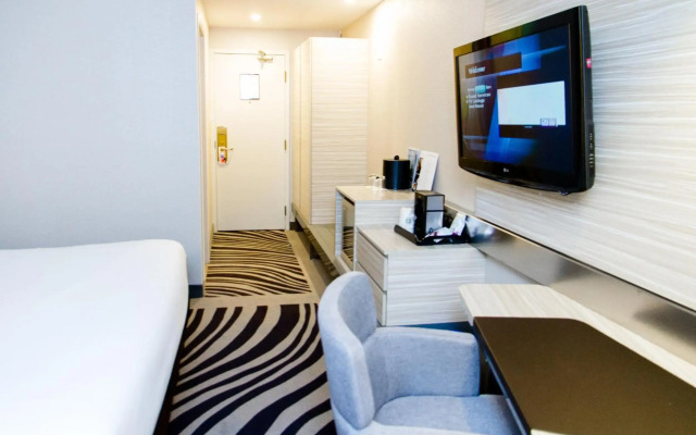 Novotel Toronto North York