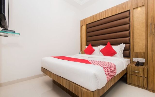 OYO 15519 Hotel Grand Residency