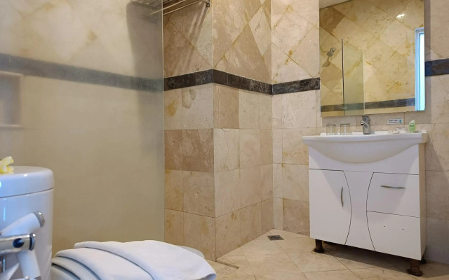 Royal Hotel and Villa Trawas