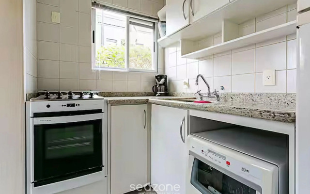 Apto 2Qts 400m da praia centrinho Jurere RGP208