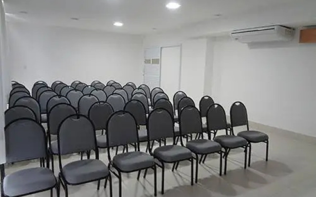 Vivant Suites Hotel