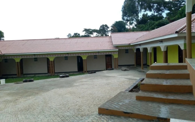 Sipi Travellers Lodge