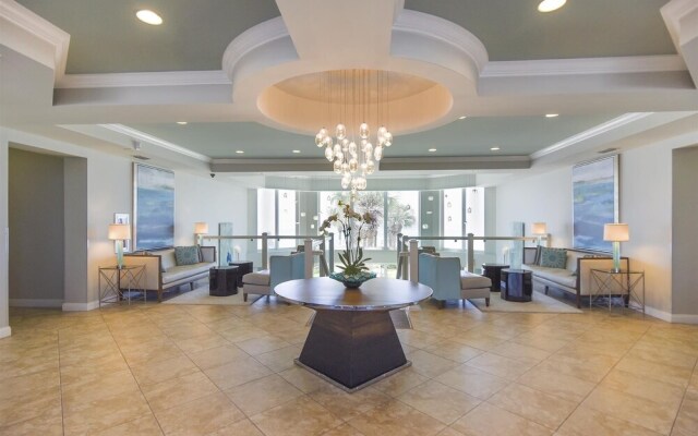 Silver Beach 1702e 3 Bedroom Condo by RedAwning