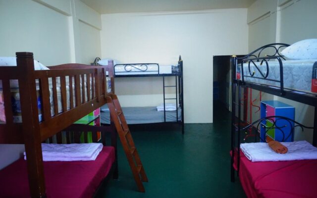 Easy Hostel