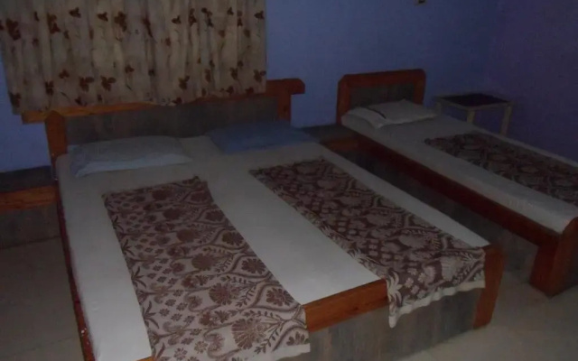 Hotel Krishna – Guest Rooms – Somnath