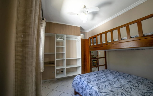 Apto 22E ar condicionado e ventilador, 2 quartos, churrasqueira, elevador e piscina