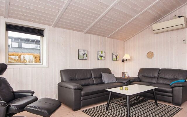 6 Person Holiday Home in Juelsminde-by Traum