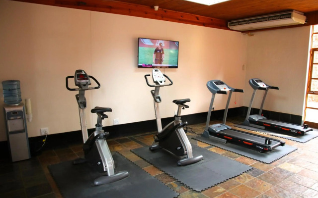 African Sky Hotels - Pine Lake Inn