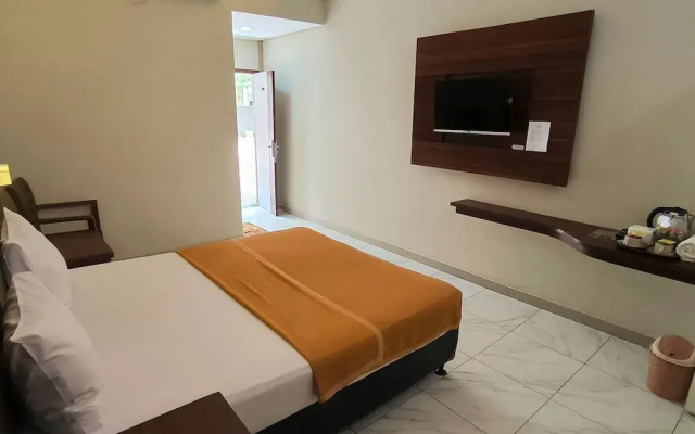 Bandengan Beach Hotel Jepara 2