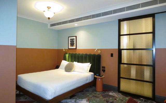 Stay at Hotel Steyne