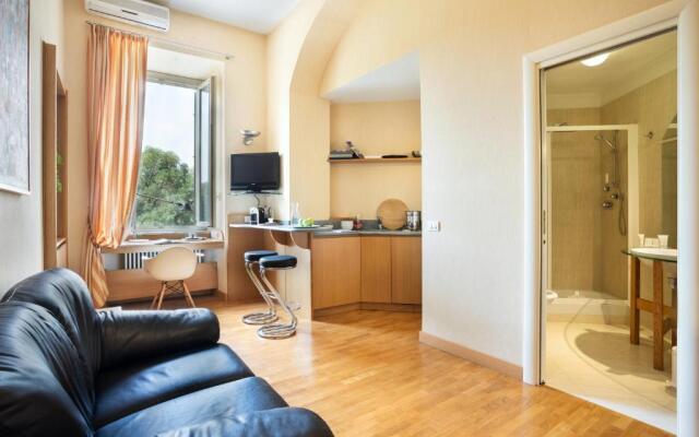 Dynasty Suites Downtown Apartments