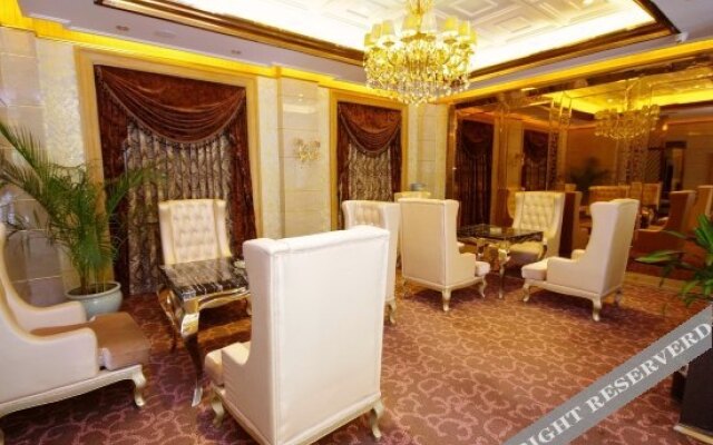 Yueliang Bandao Business Hotel