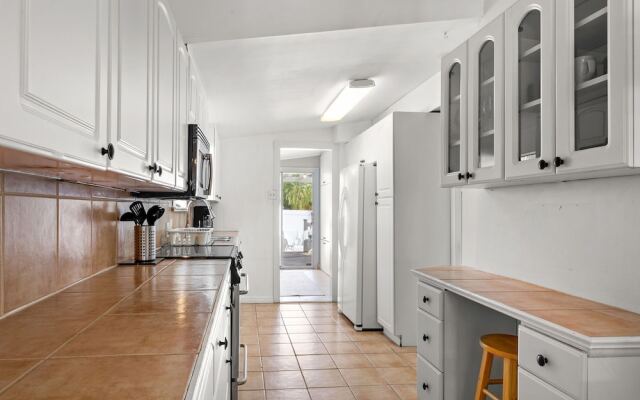 Beachy Bungalow by Vtrips