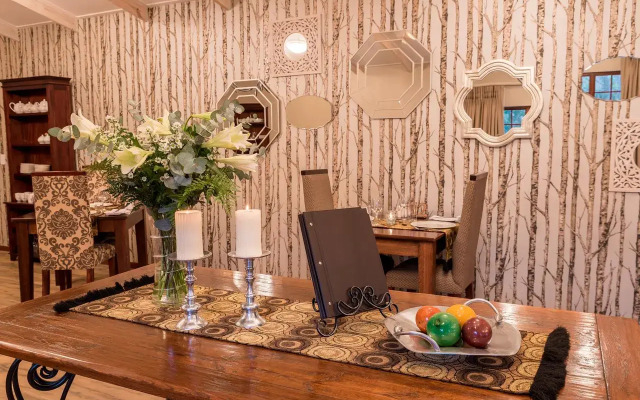 Nut Grove Boutique Hotel