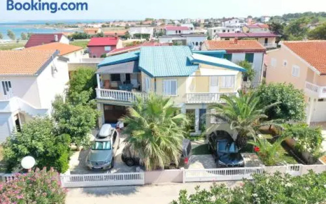 Apartment Plavo Sidro