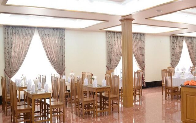 Sun Shine Hotel