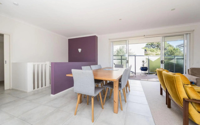 SANDPIPER 5 CLOSE TO TOWN Inlet Side