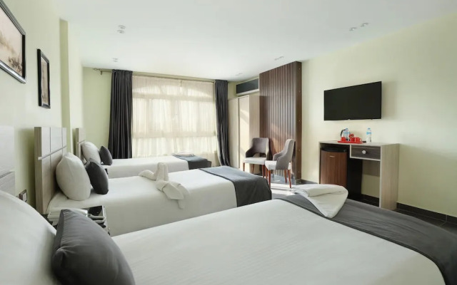 Brothers Pyramids View