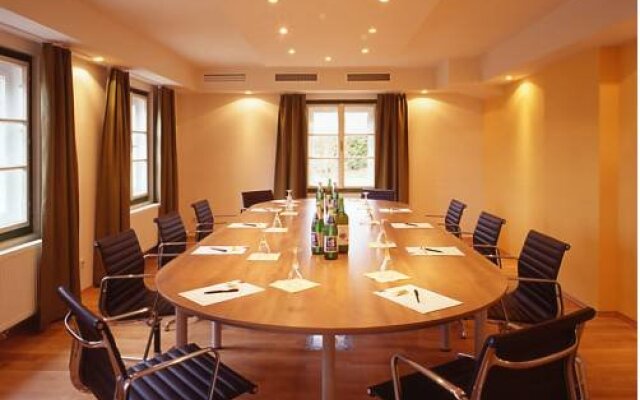 HANNER - Restaurant - Hotel - Meetingpoint