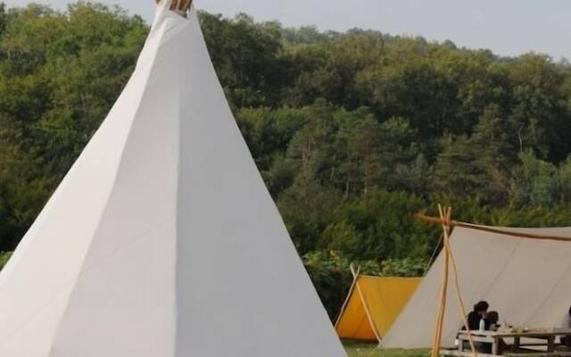 Les Tipis de Bayot