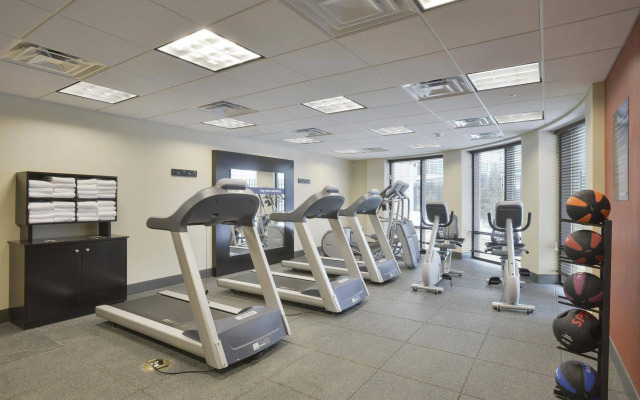 Hampton Inn & Suites Cincinnati / Kenwood