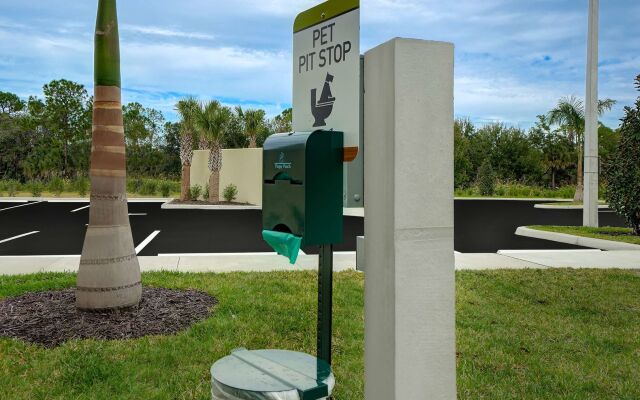 Home2 Suites by Hilton Lakewood Ranch