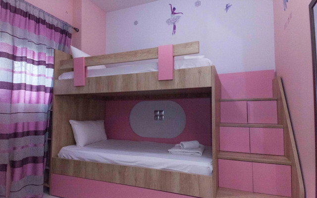 Kallithea Comfort 3 Bd Family Apt