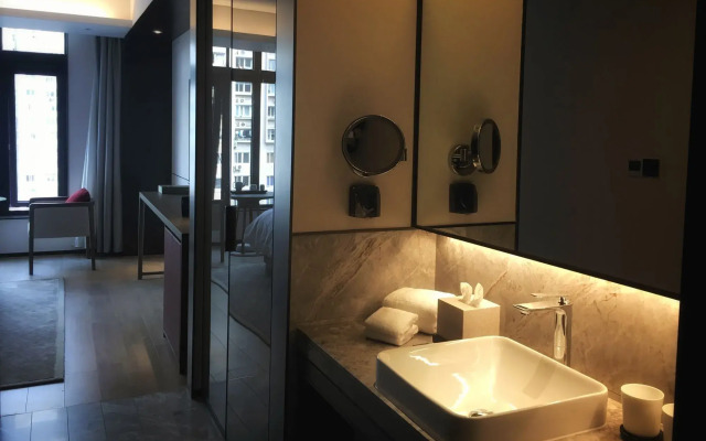 JOYA Shanghai Xujiahui Hotel