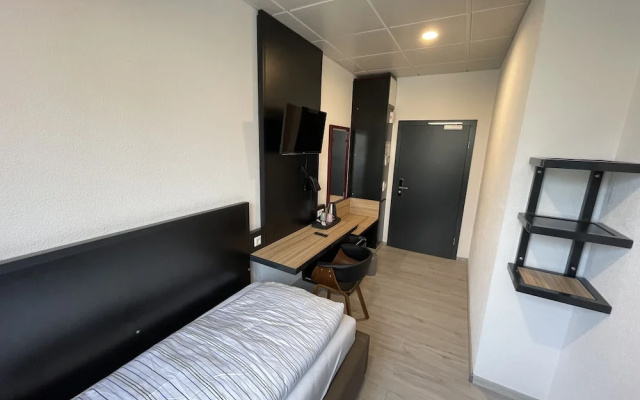 Yebs Hotel